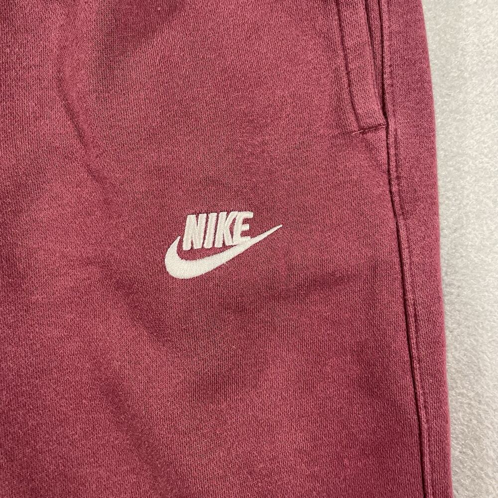 Nike Sweatpants Burgundy Men Medium Joggers Athletic Fleece Lounge Casual - Picture 3 of 7